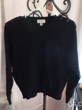 CARMEN Women's Black Pullover Sweater Size Medium Like NEW Never Worn
